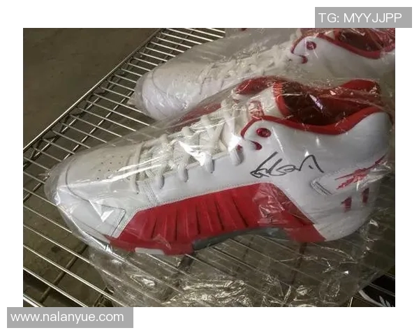 姚明签名球衣的珍贵价值与收藏意义探讨